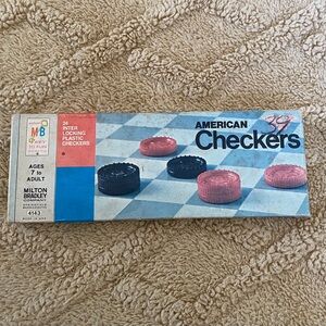 🍀VTG Milton Bradley American Checkers Set